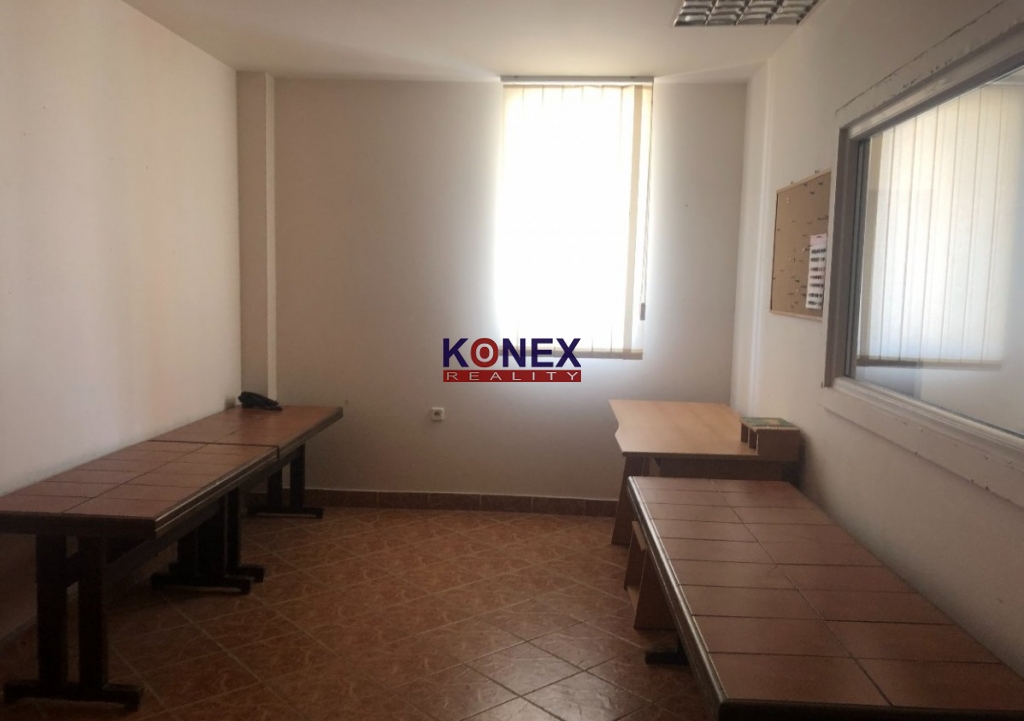 NA PREDAJ Polyfunkčný objekt v Rakovci nad Ondavou - 8