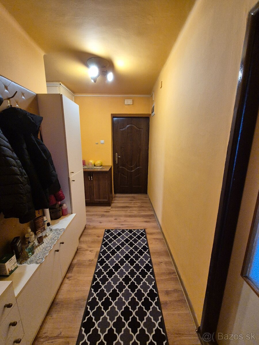 Na predaj 2 izbový byt Komárne - 8