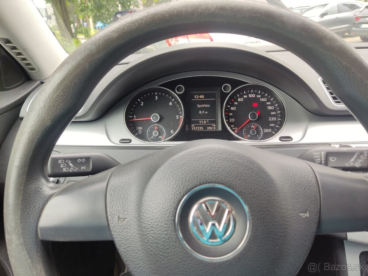 Volkswagen Passat B7 Variant - 8