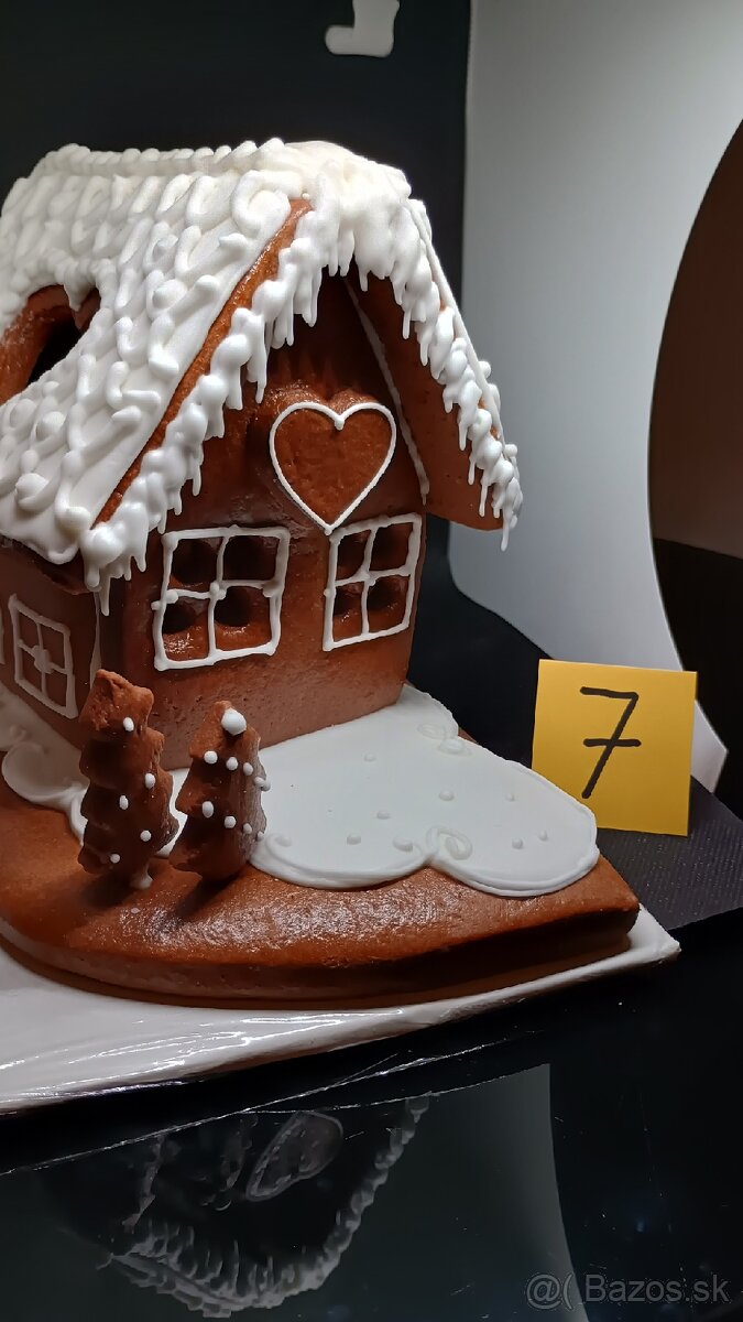 Medovnikova chalupka, Medovnikovy domcek so svetielkom - 8