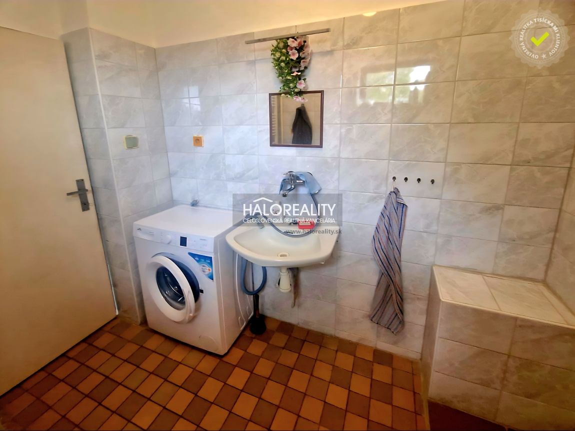 HALO reality - Predaj, rodinný dom Pravenec - ZNÍŽENÁ CENA - 8