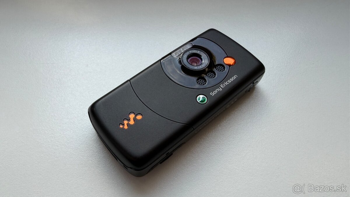 Sony Ericsson W810i - 8