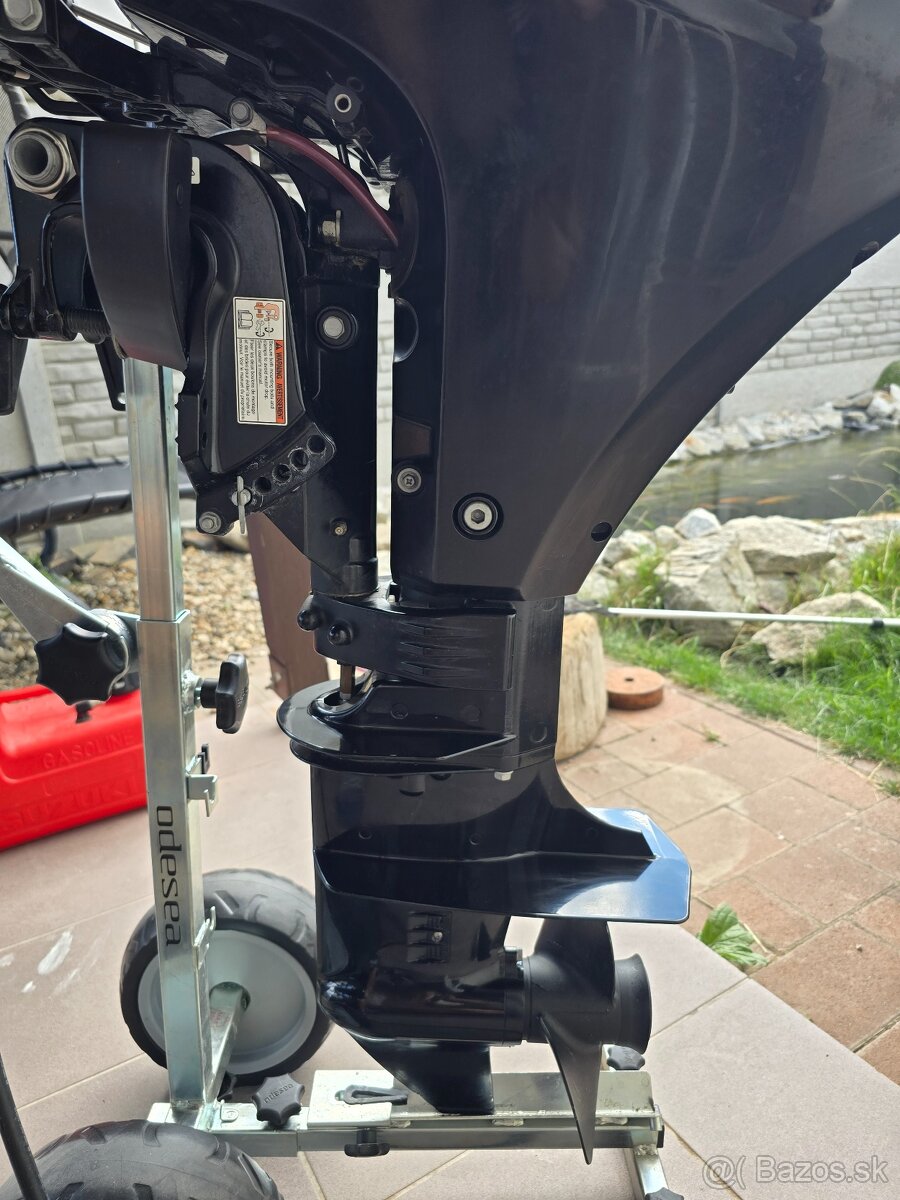 Lodny motor Suzuki 20hp - 8