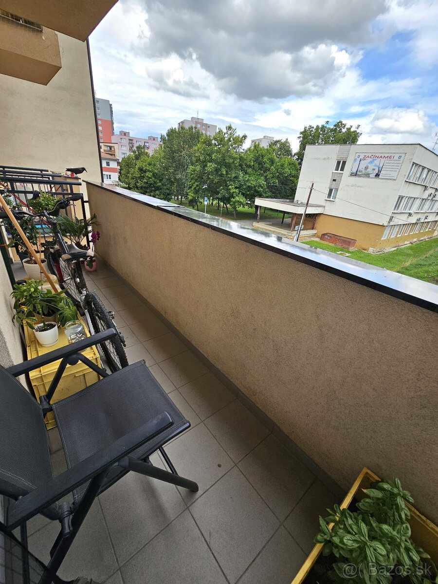 SENEC - NA PREDAJ EXKLUZÍVNE IBA U NÁS - 2 izbový byt v cent - 8