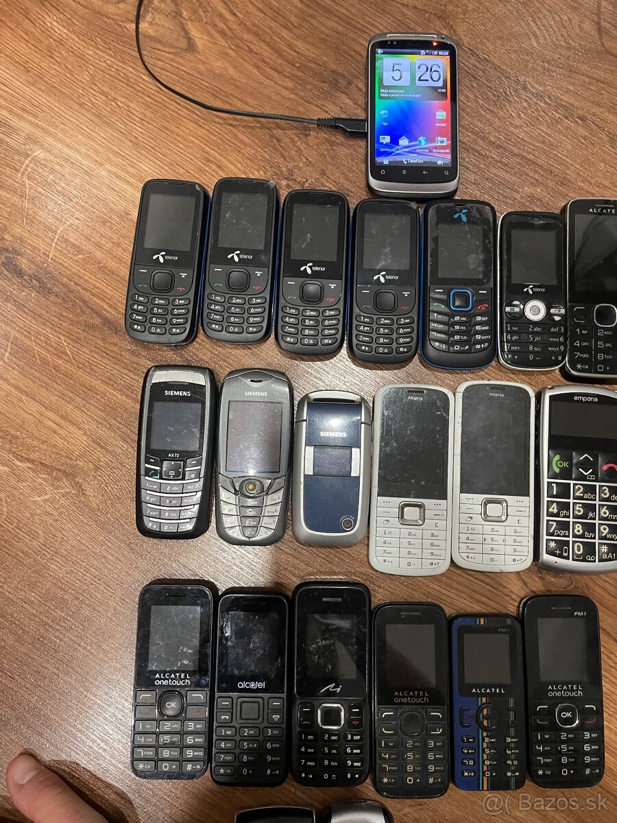Predám 24 starých mobilov. - 8