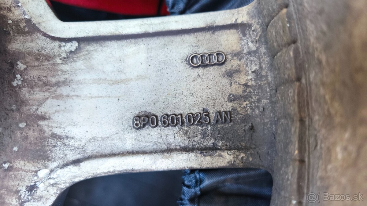 Zimne komplety Audi - 8