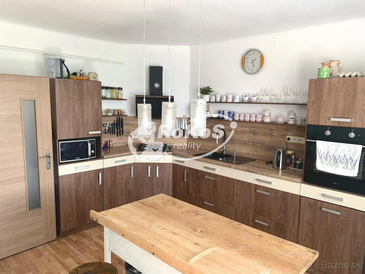PREDAJ - Rodinný dom v Rožňave - 8