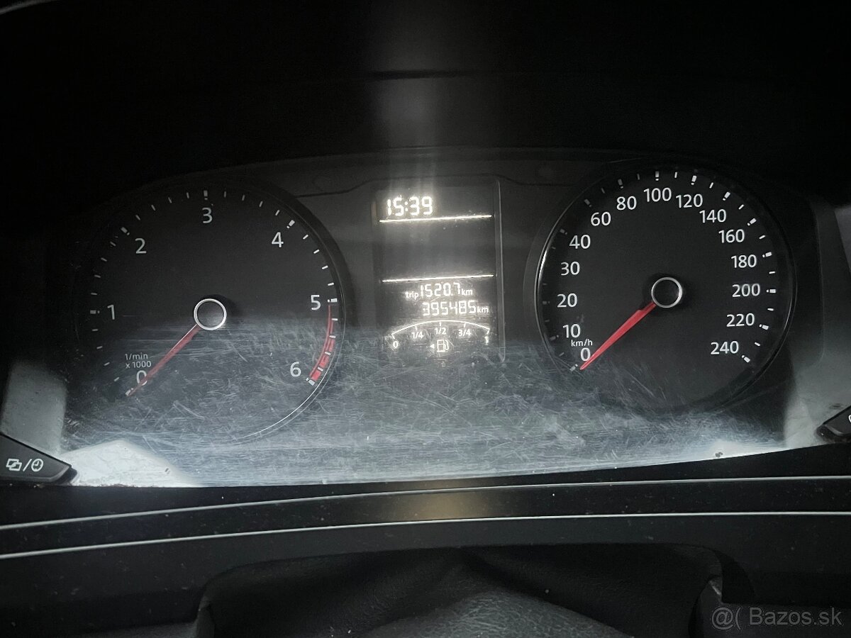 VW Transporter T6 2.0TDi 110kw Long - 8