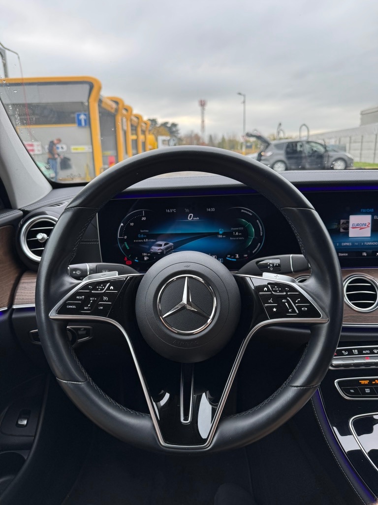 Mercedes-Benz E trieda 200 - 8