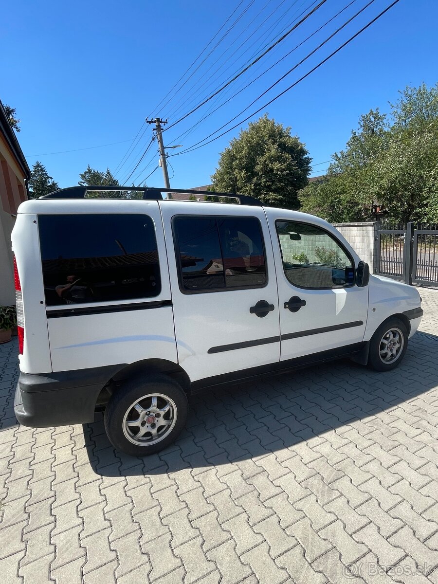 Fiat Doblo 1.2i - 8