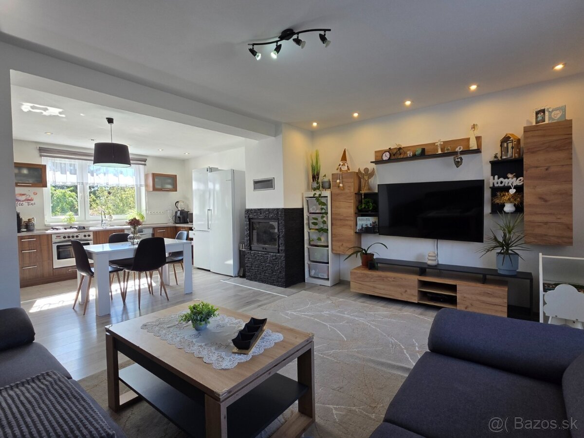 Bývanie a podnikanie na jednom mieste – rodinný dom s multif - 8