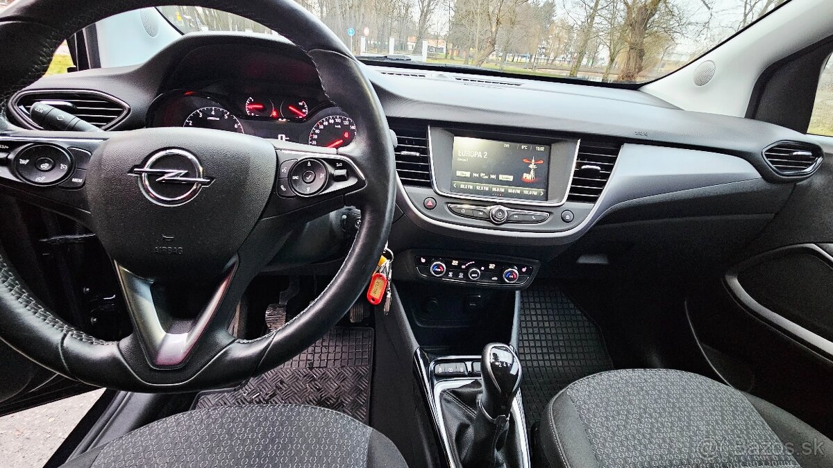 Opel Crossland X 1.2 benzín - 8