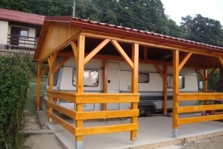 Predám drevený prísrešok 6 x 7 m - 8