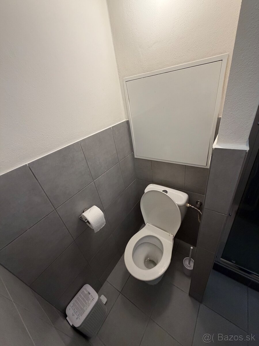 Garsonka s balkonom + pivnica - 8