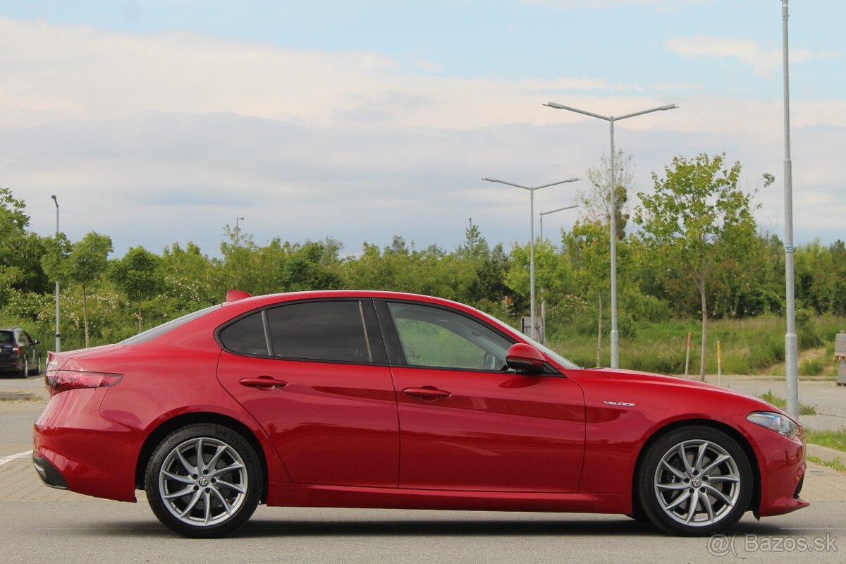 "Predané" Alfa Romeo Giulia 2.2 JTDM Veloce AT AWD - 8