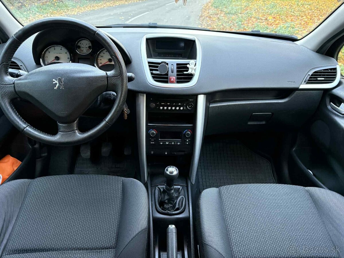 Predám Peugeot 207 - 8