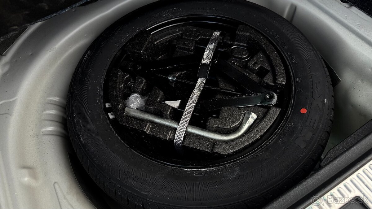 Škoda Superb Combi 2.0TDI DSG AMBITION - 8