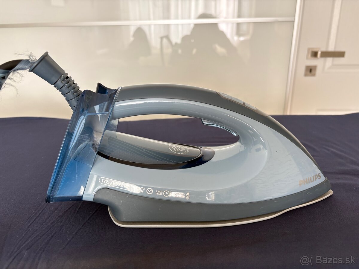 Philips žehliaci systém GC9940 - 8