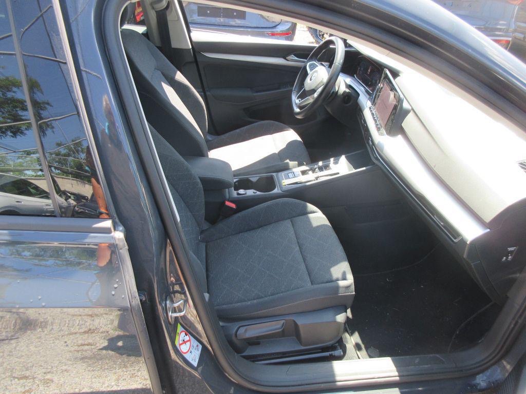 VW Golf VIII Variant 2.0 TDI 85kw DSG - 8