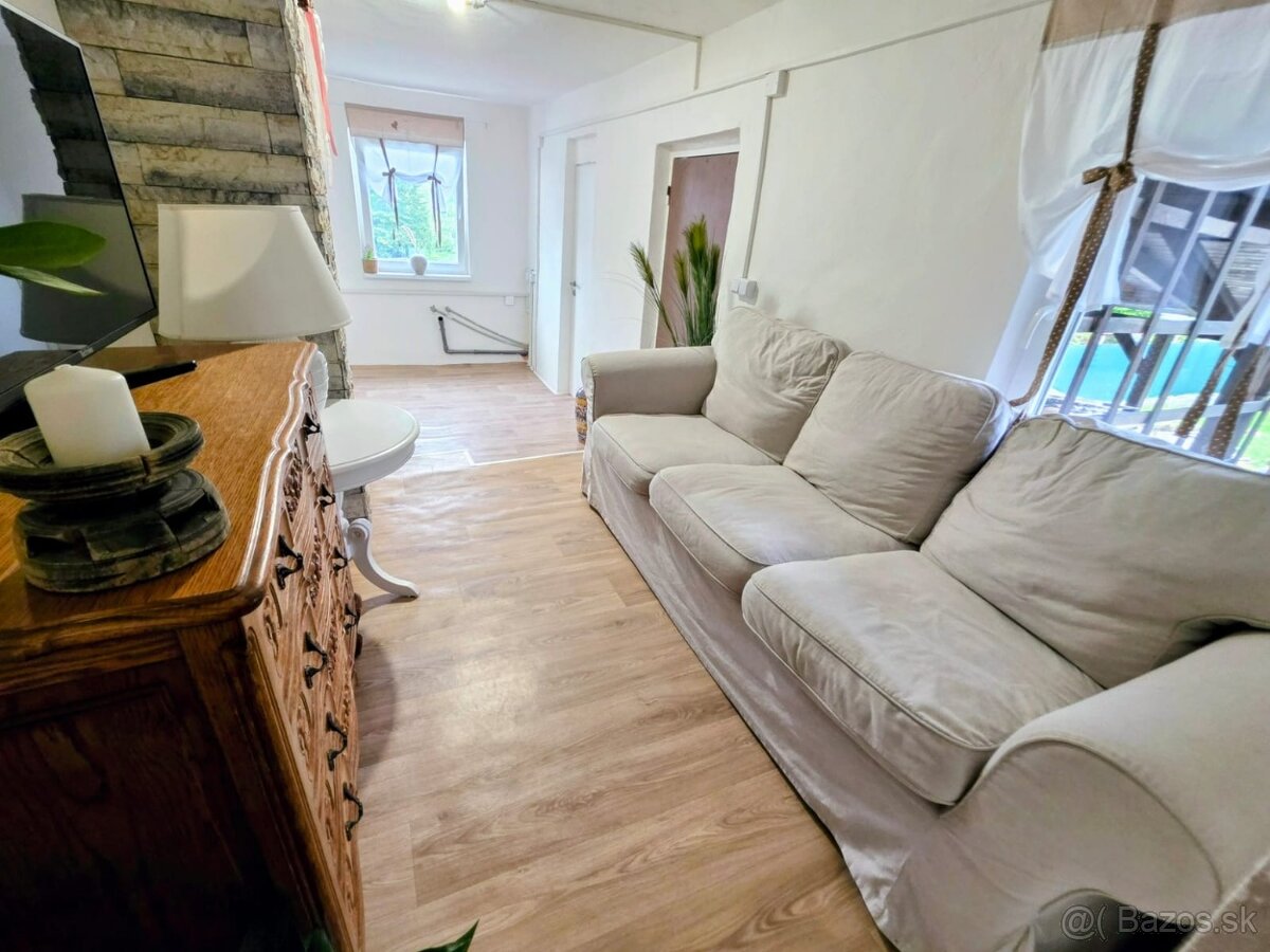 Predám murovanú chatu vhodnú na celoročné bývanie - 8