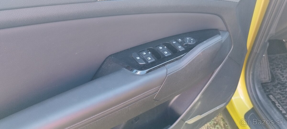 KIA Sportage 1.6 CRDi mHEV Platinum - 8