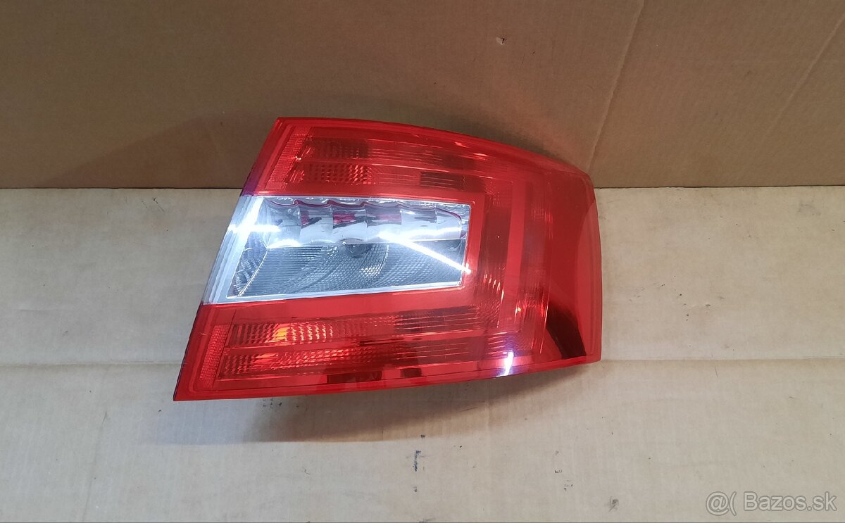zadné svetlo ľavé Octavia 3 sedan - 8