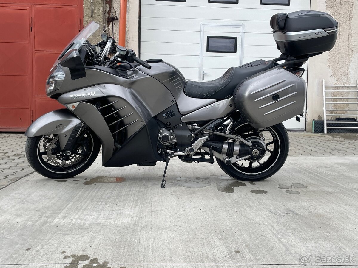 Kawasaki Gtr 1400 - 8