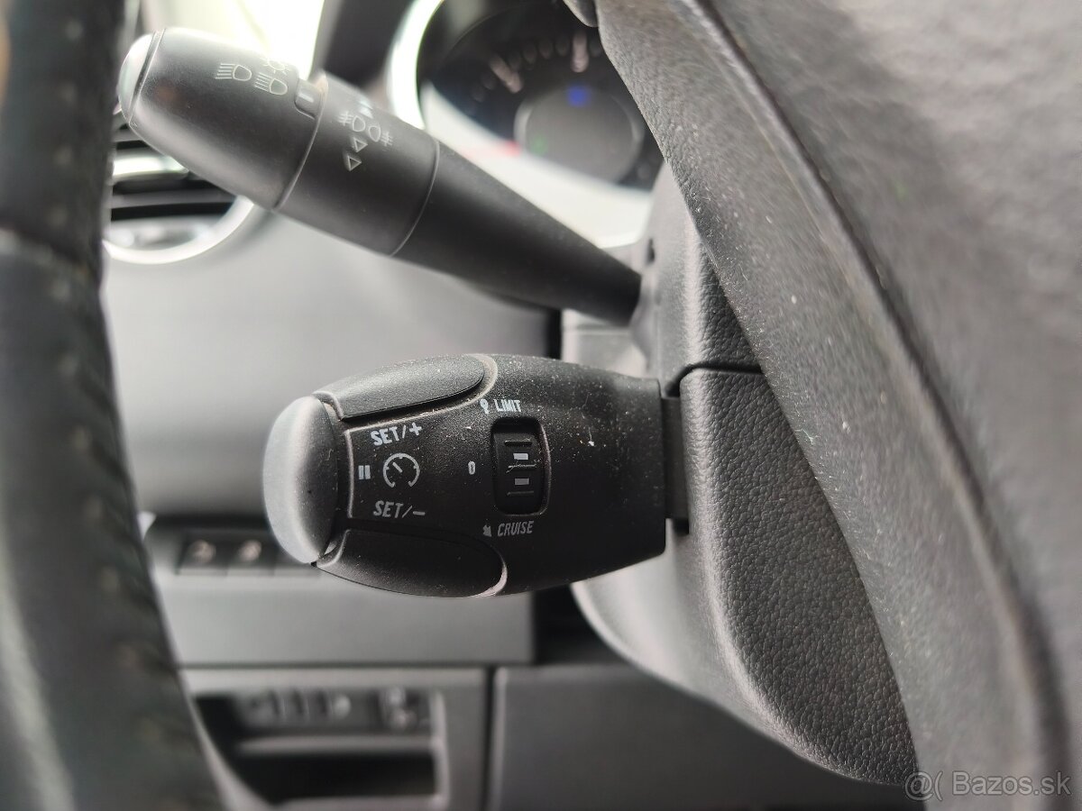 Peugeot 5008 1.6 HDI 7miestne - 8