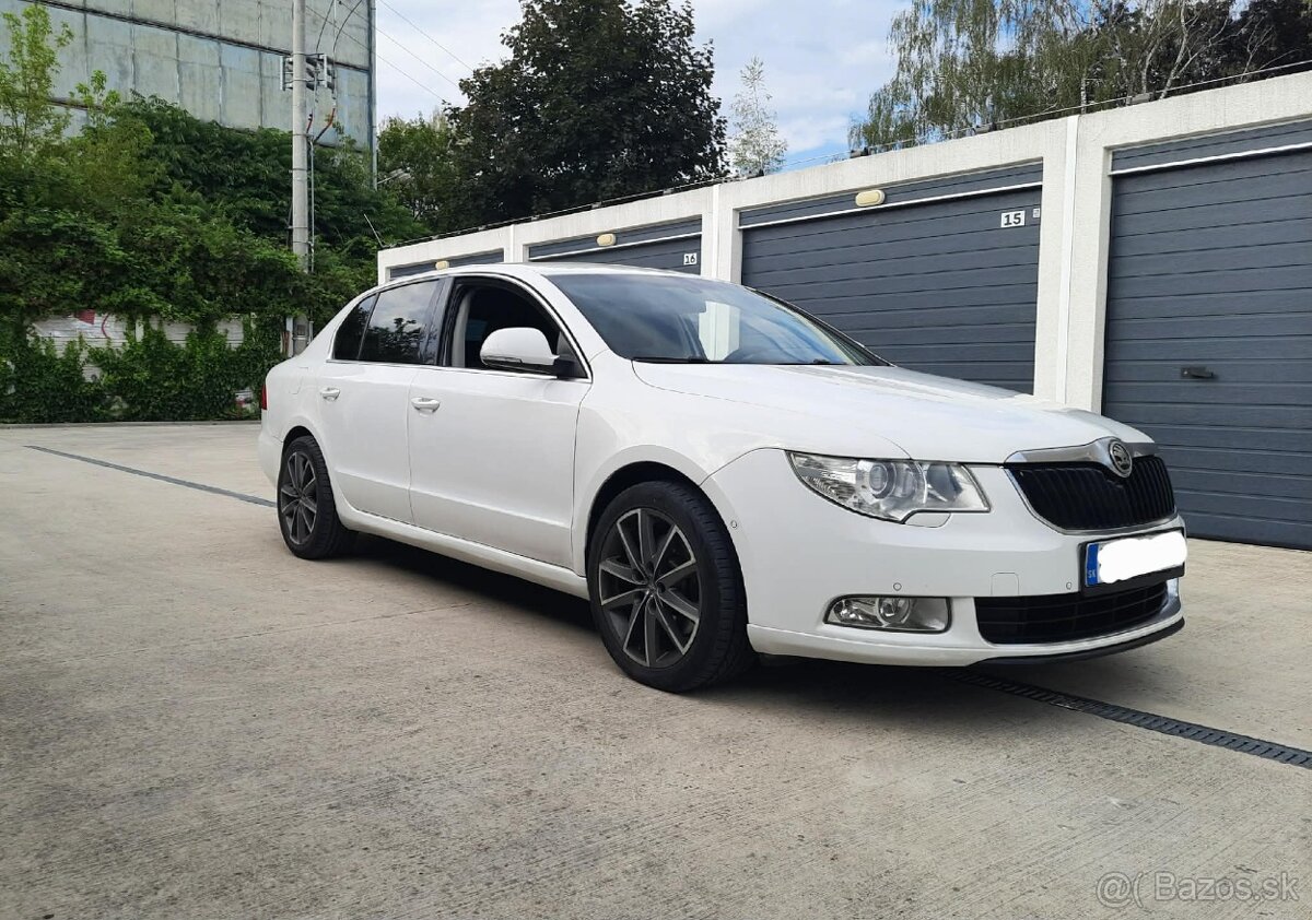 Škoda Superb 2.0 TDI r.v 2009 - 8