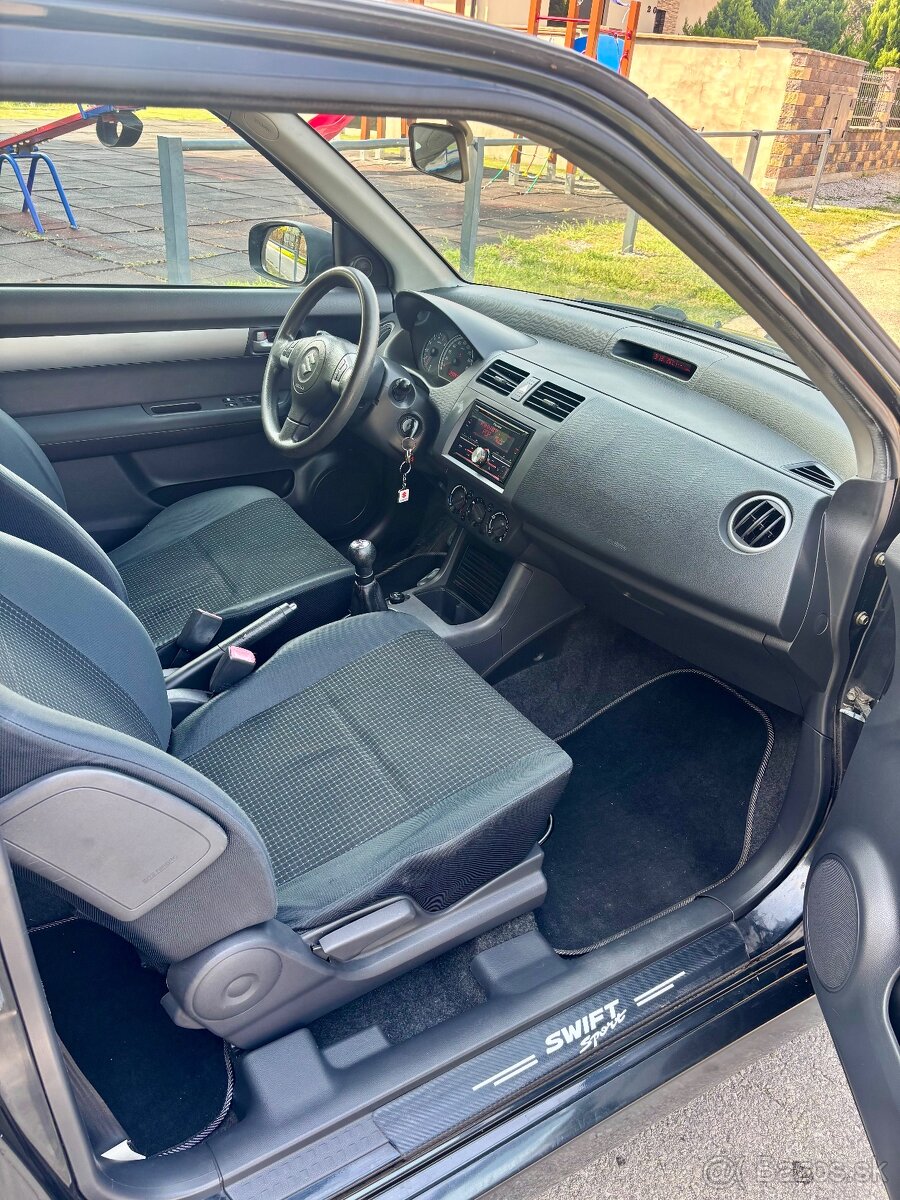 Predám Suzuki Swift 1.3 66kw - 8