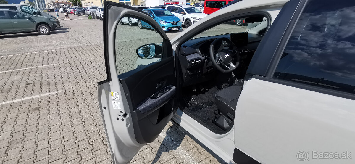 Dacia Jogger 1.0 TCe 110k Expression 7 miest - 8