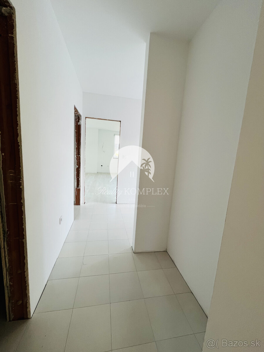 Reality KOMPLEX s.r.o., Vám ponúka na predaj moderný 3-izbov - 8