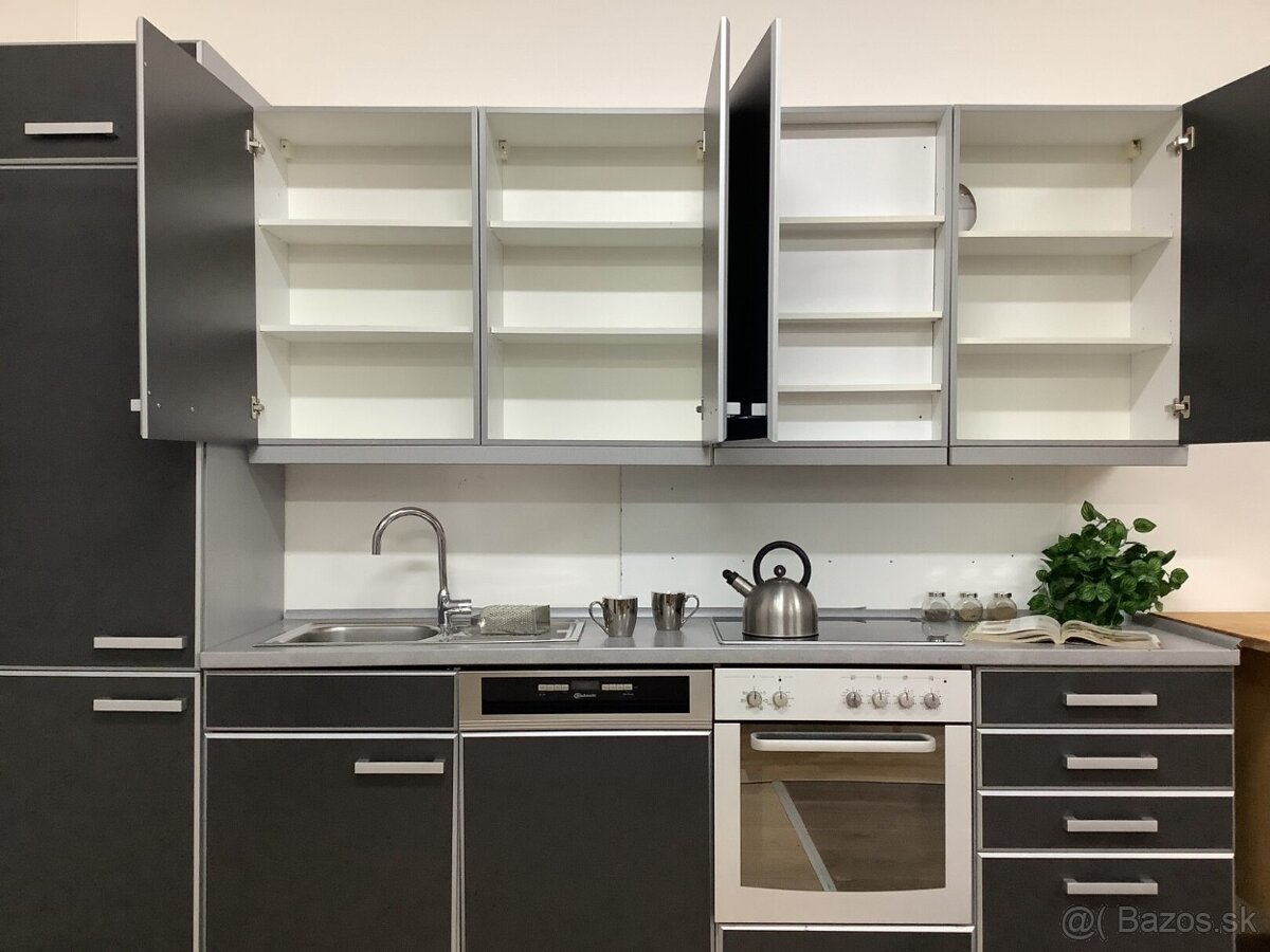 Šedá kuchyňa STELLA - 8