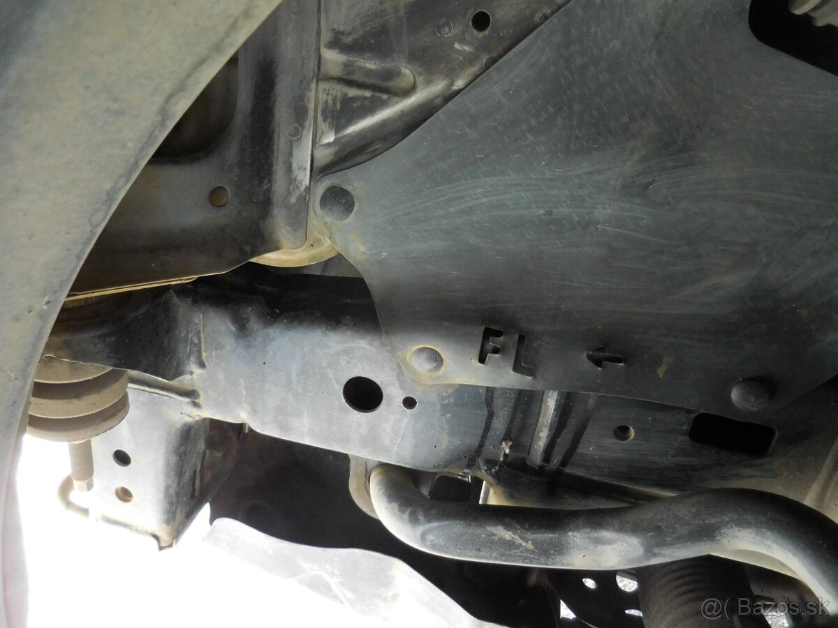 Toyota Land cruiser 120 3,0 D-4D 122KW pôvodný lak,dovoz IT - 8