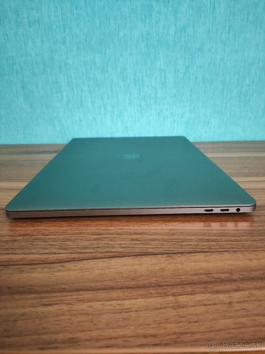 Apple MacBook Pro 15 A1707 – i7 / 16GB / 512GB - 8