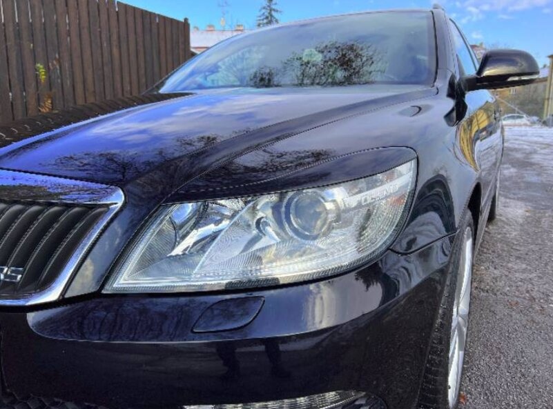 MRACITKA SKODA OCTAVIA 2 FL - 8