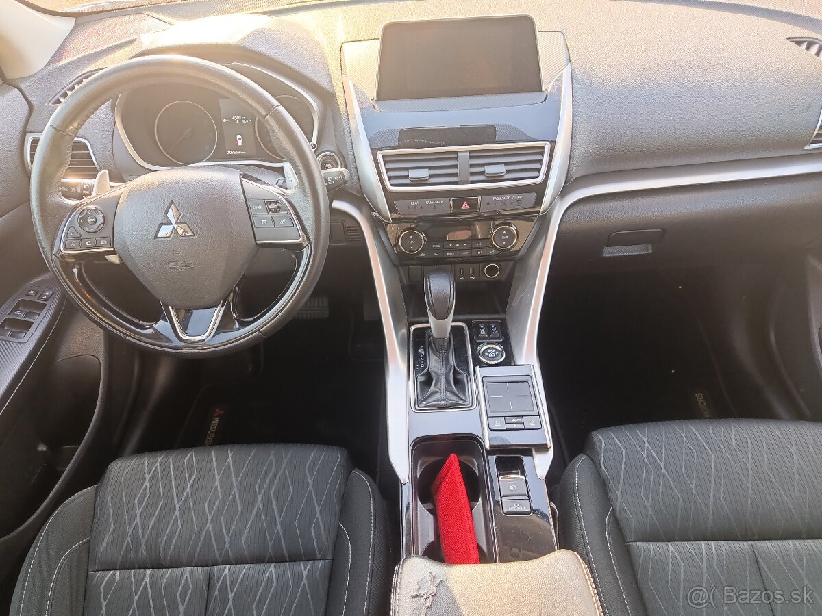 Mitsubishi Eclipse Cross - 8