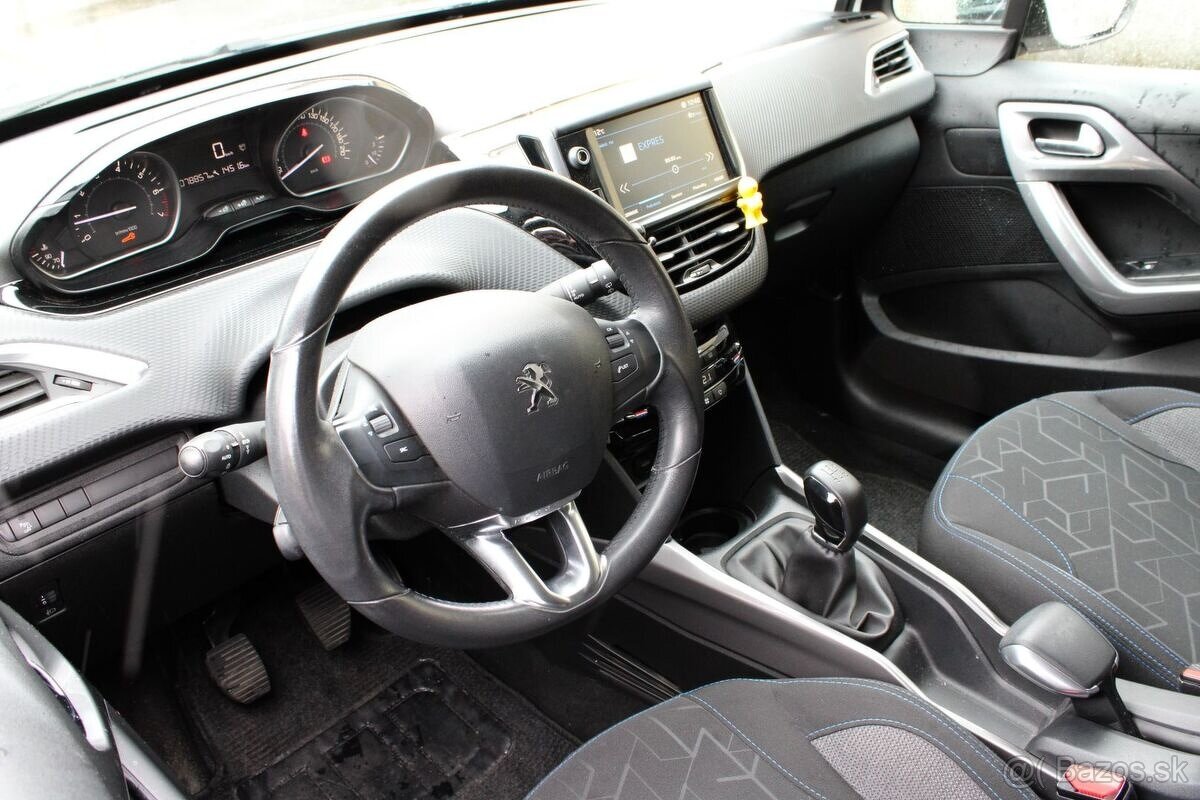 Peugeot 2008 1.2 PureTech Style, benzín 2018 - 8