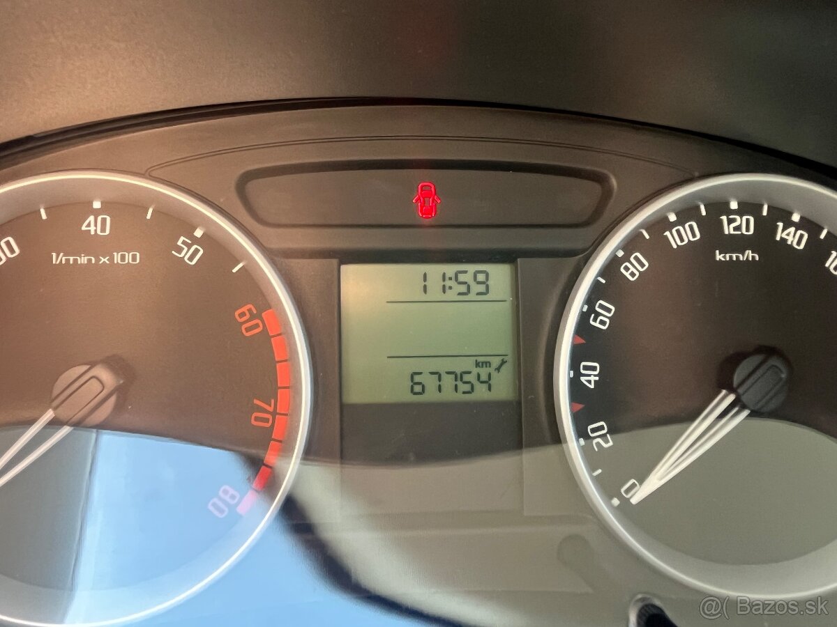 Škoda Roomster 1,4 - 8