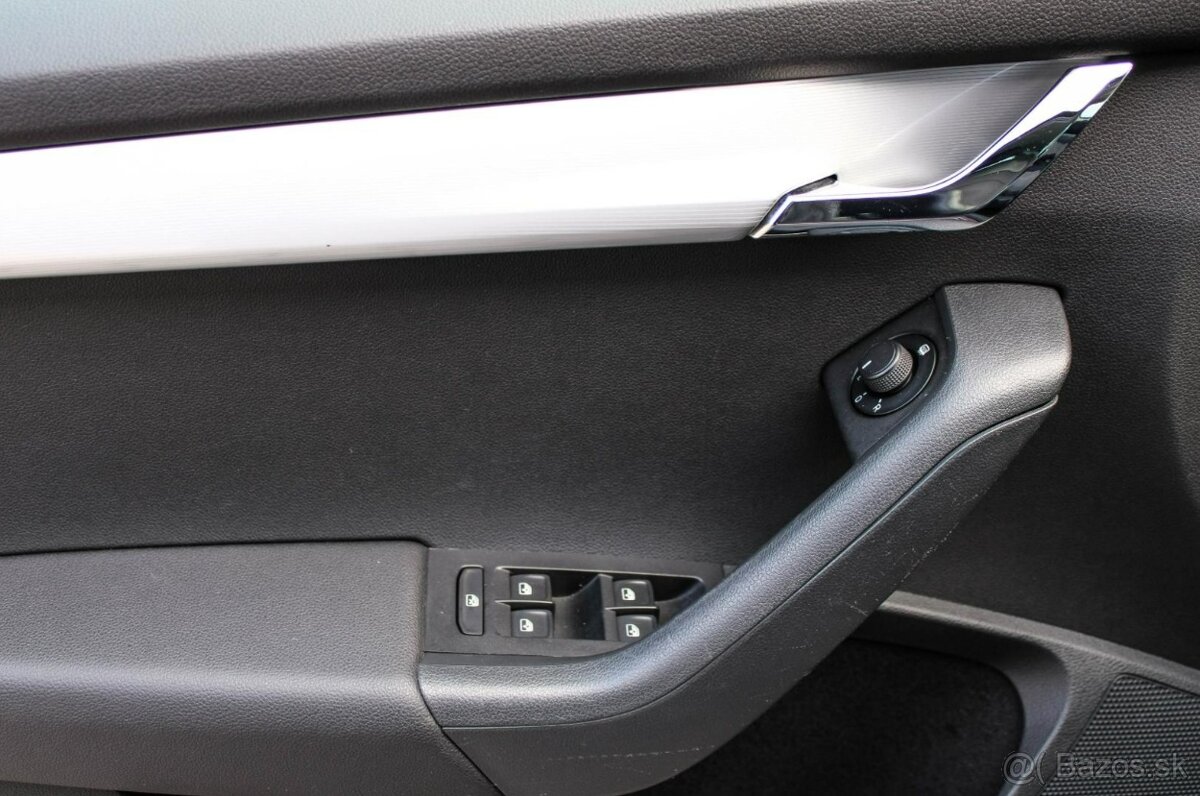 Škoda Octavia 1.6 TDI Business DSG - 8