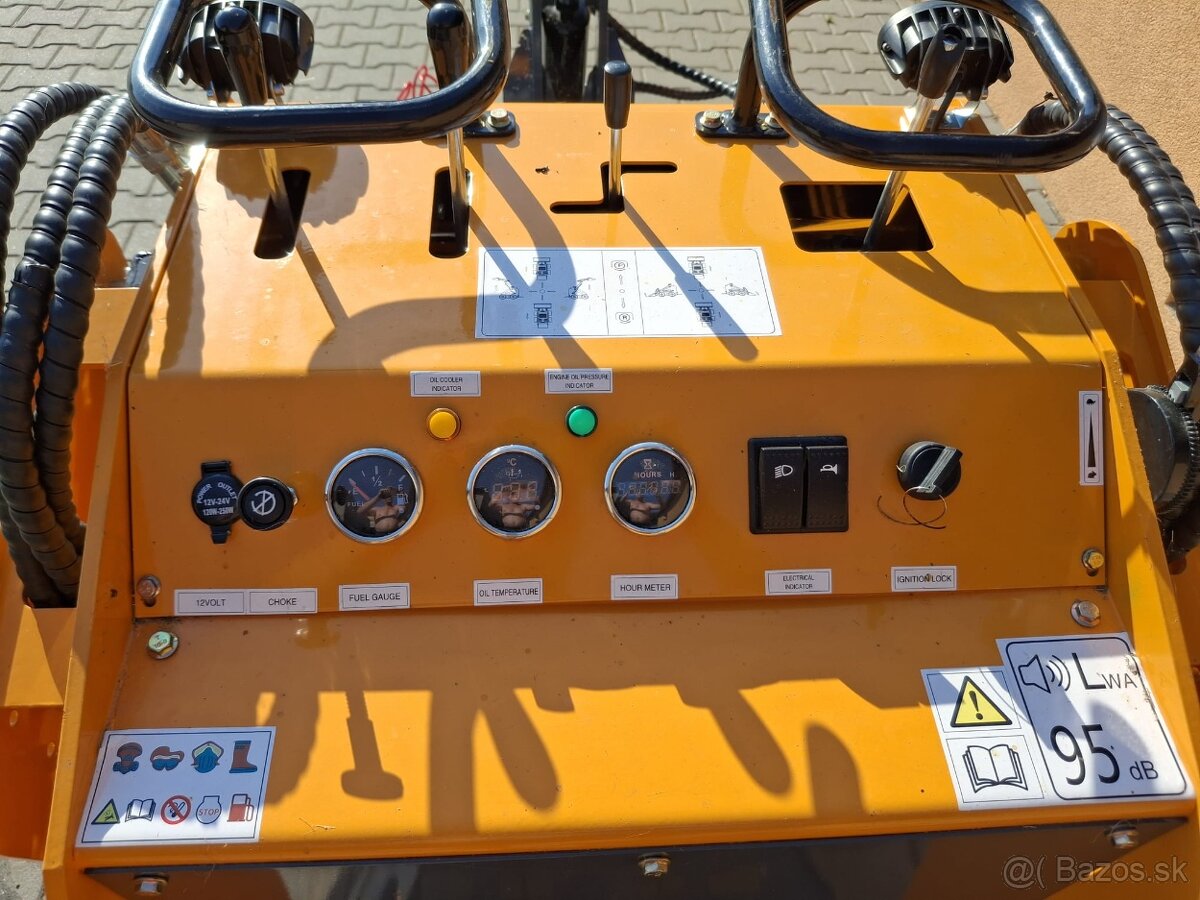 Mini pásový nakladač Skid Steer BCT 400 - 8