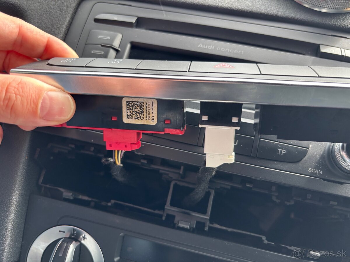 Tlacidlovy panel Audi A3 8p facelift - 8