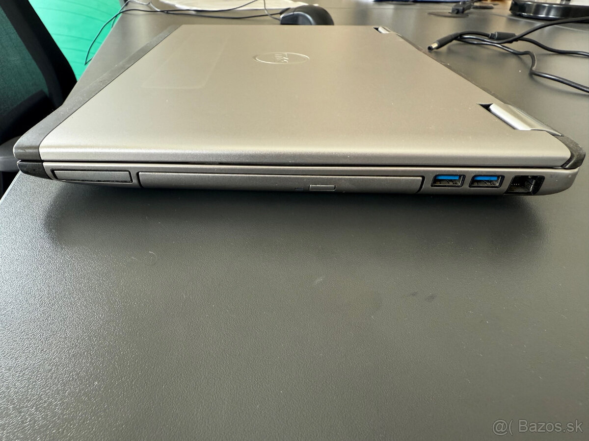 Predám notebook DELL Vostro 3560 + Win10Pro + MS Office - 8