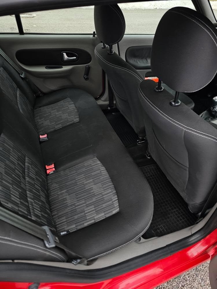 Predám Renault Thalia - 8