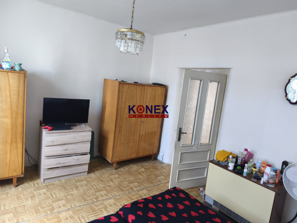 NA PREDAJ – Rodinný dom v obci BEŽOVCE - 8