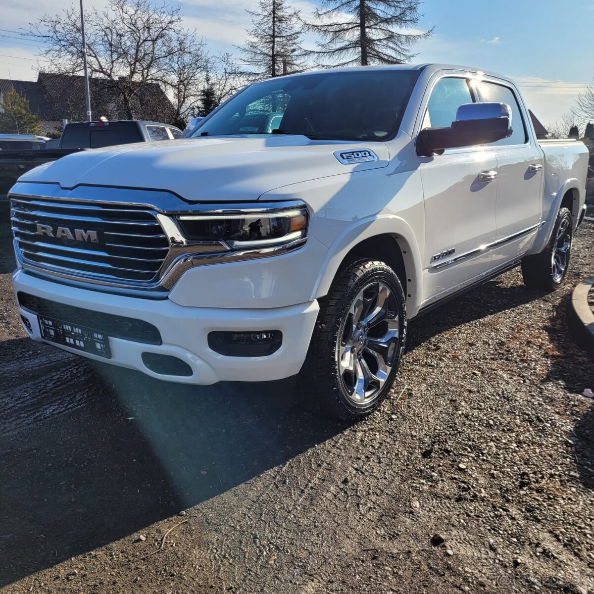 DODGE RAM 1500 LIMITED 2022 5,7 HEMI 54000km DPH - 8