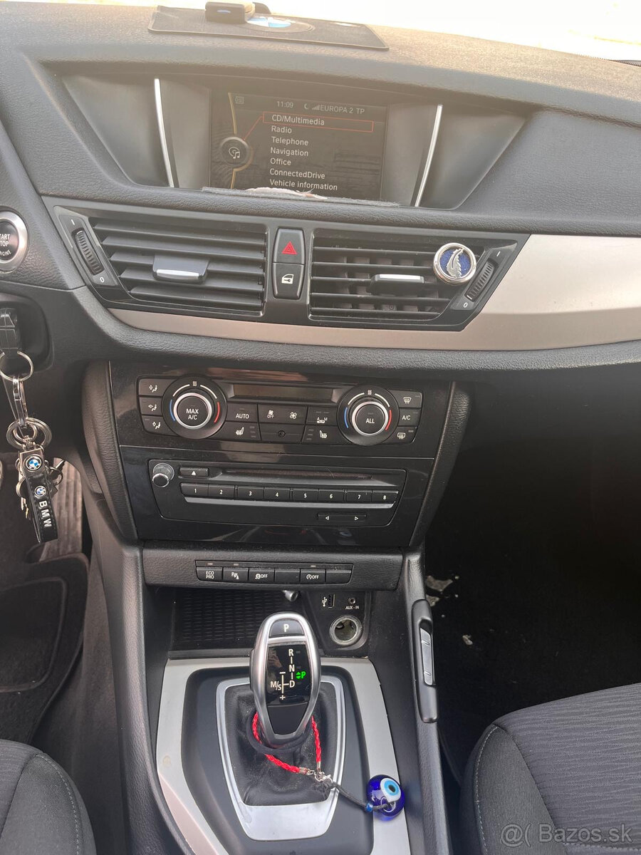 BMW X1 sDrive18d - 8