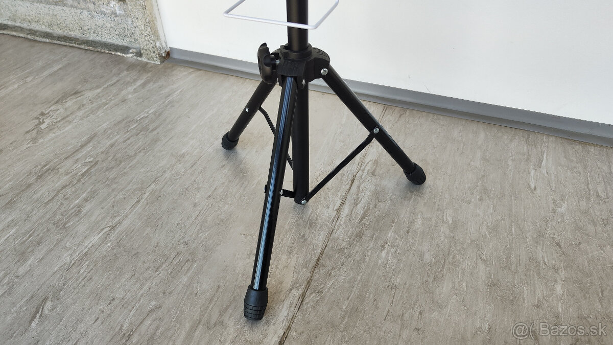 Tetovací stolík - tripod - 8