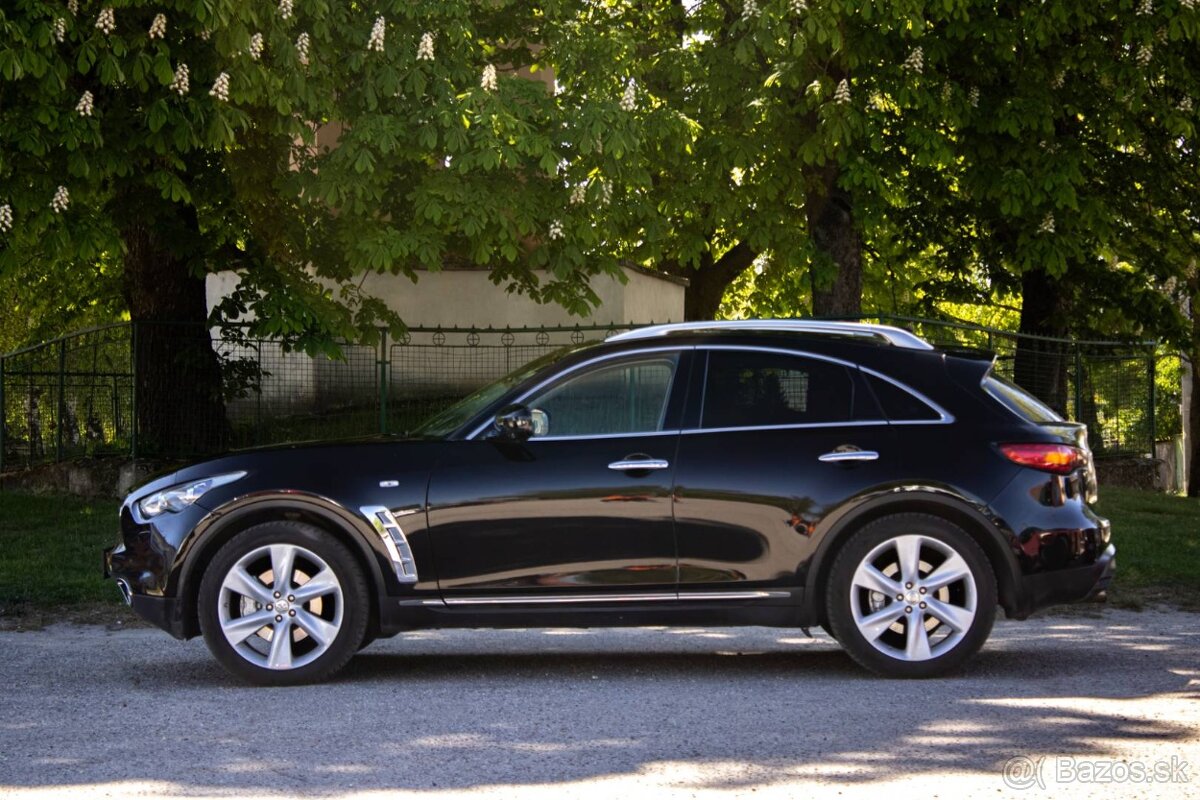 Infiniti FX 3.0d S 175kw, AT/7 - 8