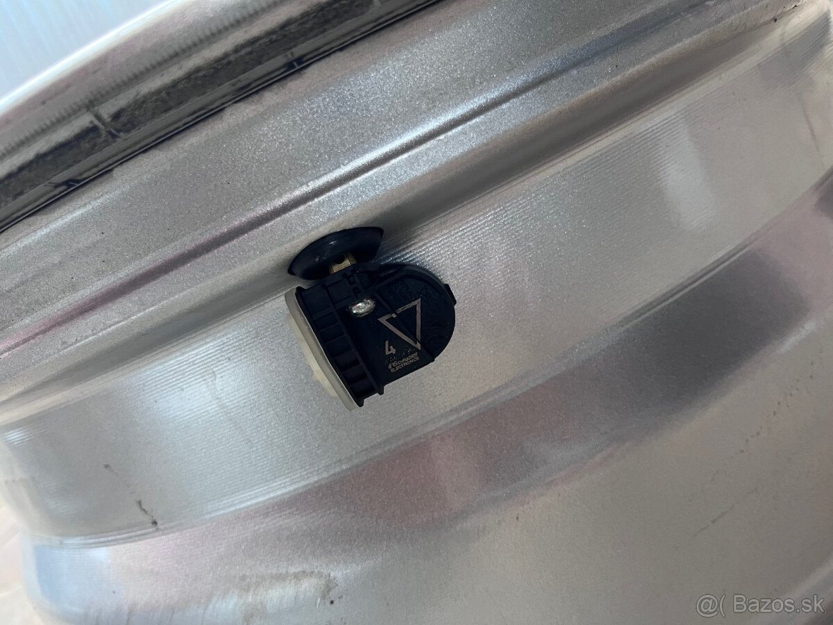 Orig. hliníkové disky Opel R17, 5x105 - 8